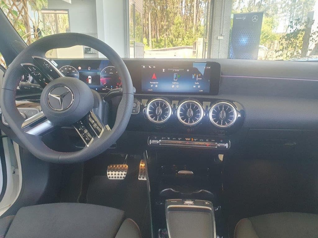 Foto 4     A 200D AMG LINE 