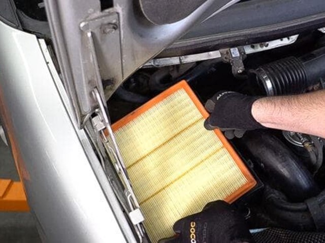 Importancia de renovar filtro aire en tu vehículo!!!