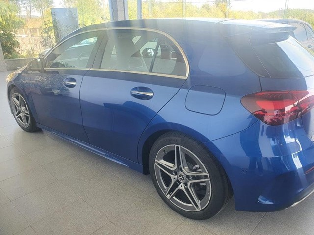 MERCEDES BENZ A 200D AMG LINE
