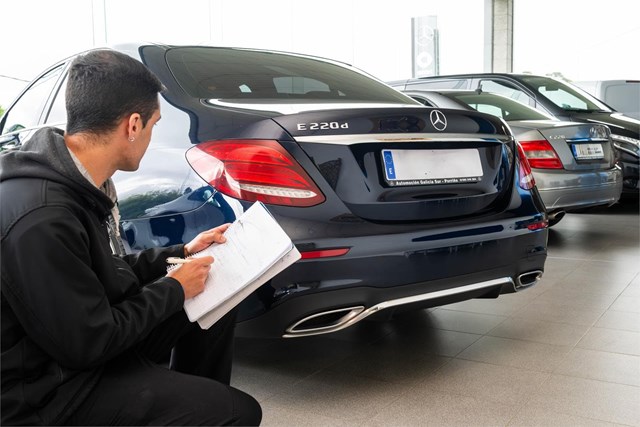 Recambios de carrocería y lunas para Mercedes y Smart en O Porriño - Imagen 2